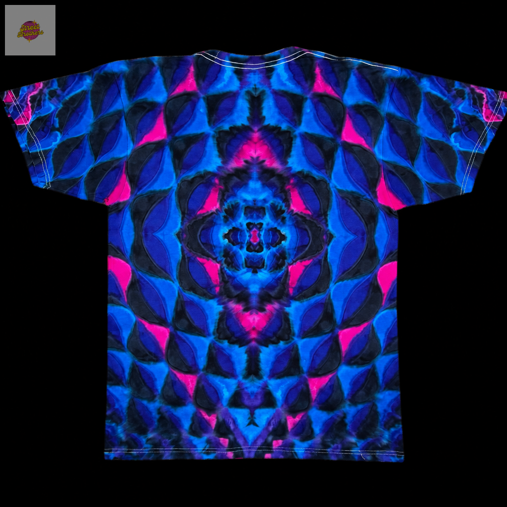 T-shirt tie dye mandala géométrique fond noir